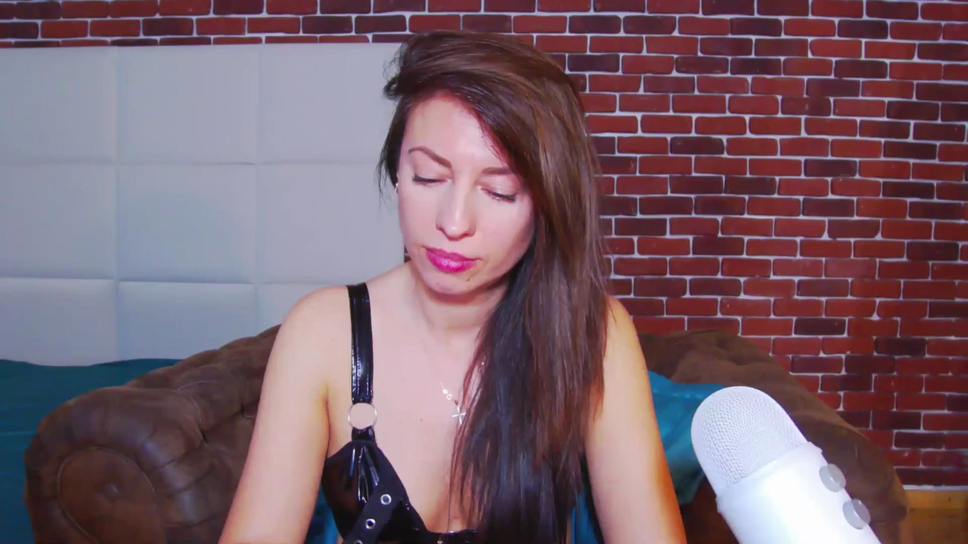 Gallery image thumbnail from PoxyVibe's myfreecams stream on, 05/04/2026, 19:23 image 11 of 20