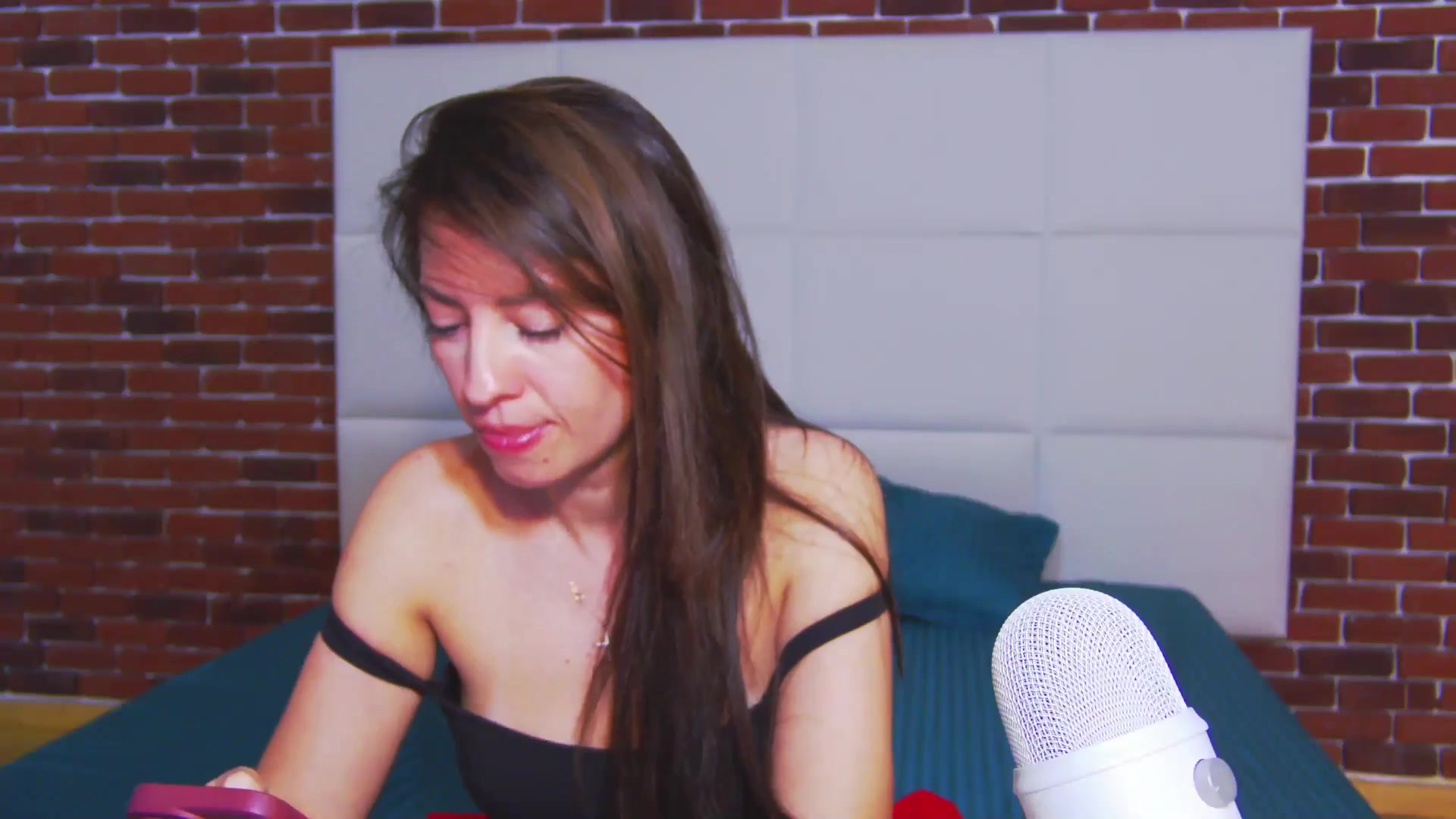Gallery image thumbnail from PoxyVibe's myfreecams stream on, 05/08/2026, 19:24 image 7 of 20