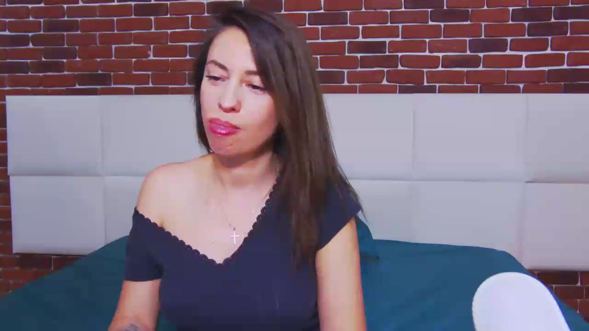 Gallery image thumbnail from PoxyVibe's myfreecams stream on, 05/15/2026, 15:04 image 3 of 20