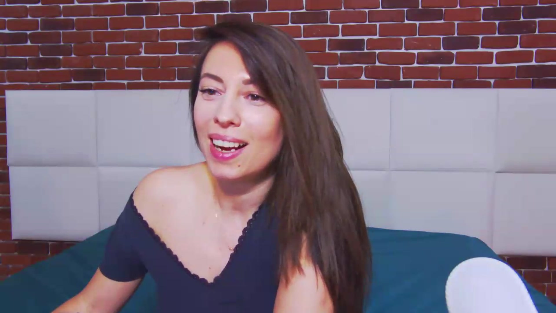 Gallery image thumbnail from PoxyVibe's myfreecams stream on, 05/15/2026, 15:04 image 20 of 20