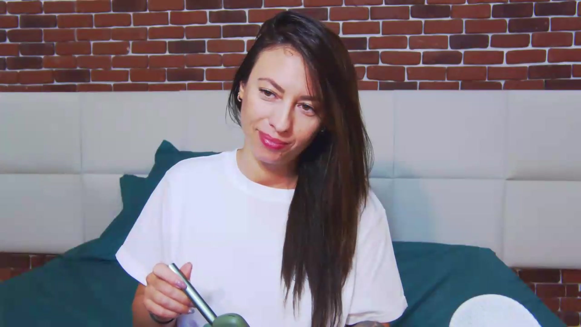 Gallery image thumbnail from PoxyVibe's myfreecams stream on, 05/21/2026, 18:34 image 4 of 20