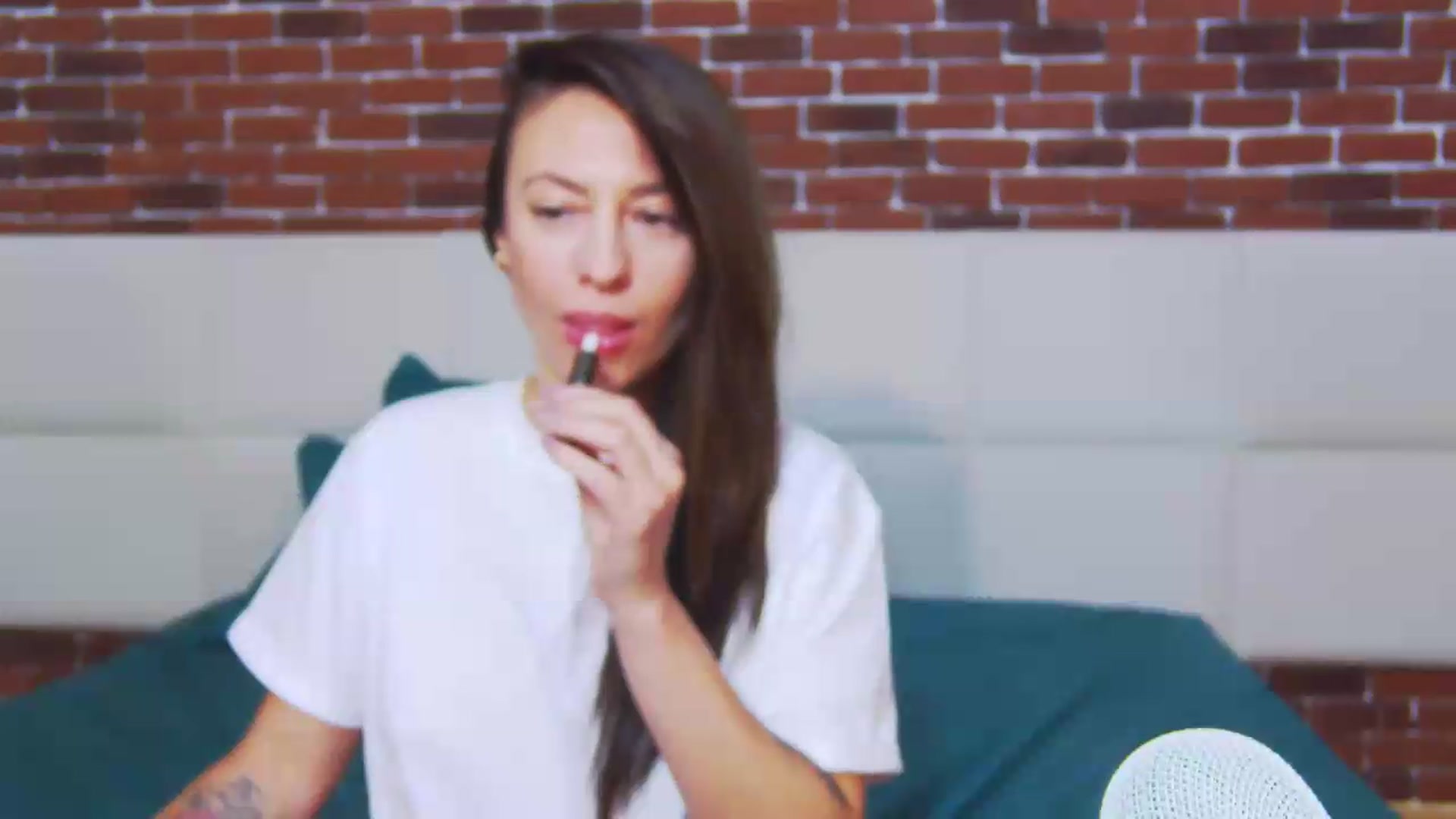 Gallery image thumbnail from PoxyVibe's myfreecams stream on, 05/21/2026, 18:34 image 17 of 20