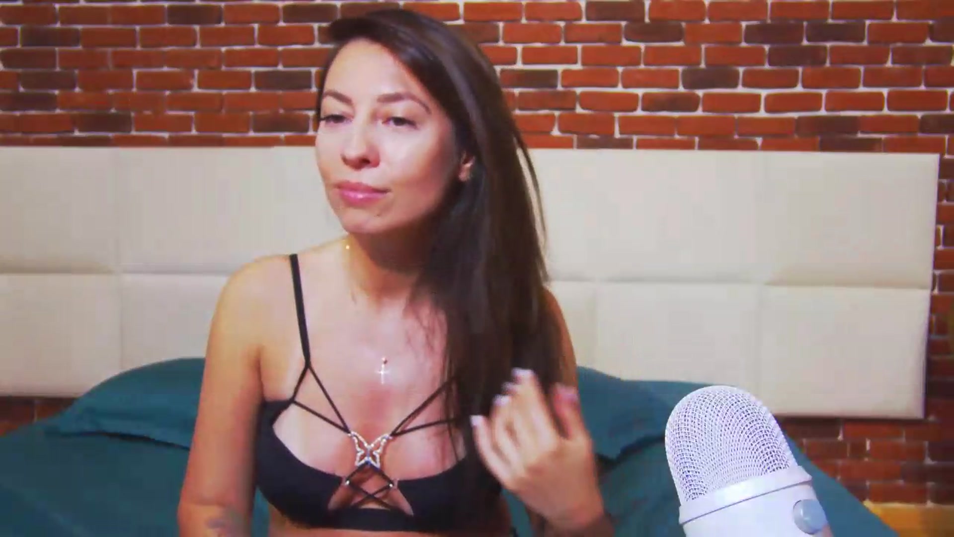 Gallery image thumbnail from PoxyVibe's myfreecams stream on, 05/27/2026, 14:51 image 10 of 20