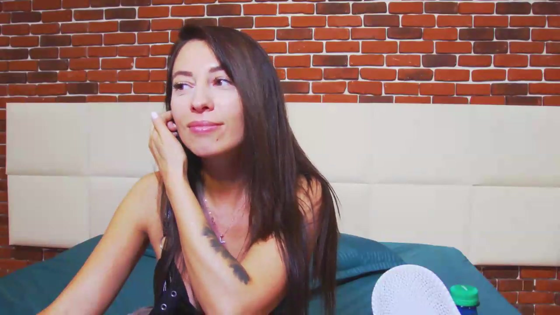 Gallery image thumbnail from PoxyVibe's myfreecams stream on, 05/29/2026, 15:05 image 13 of 20