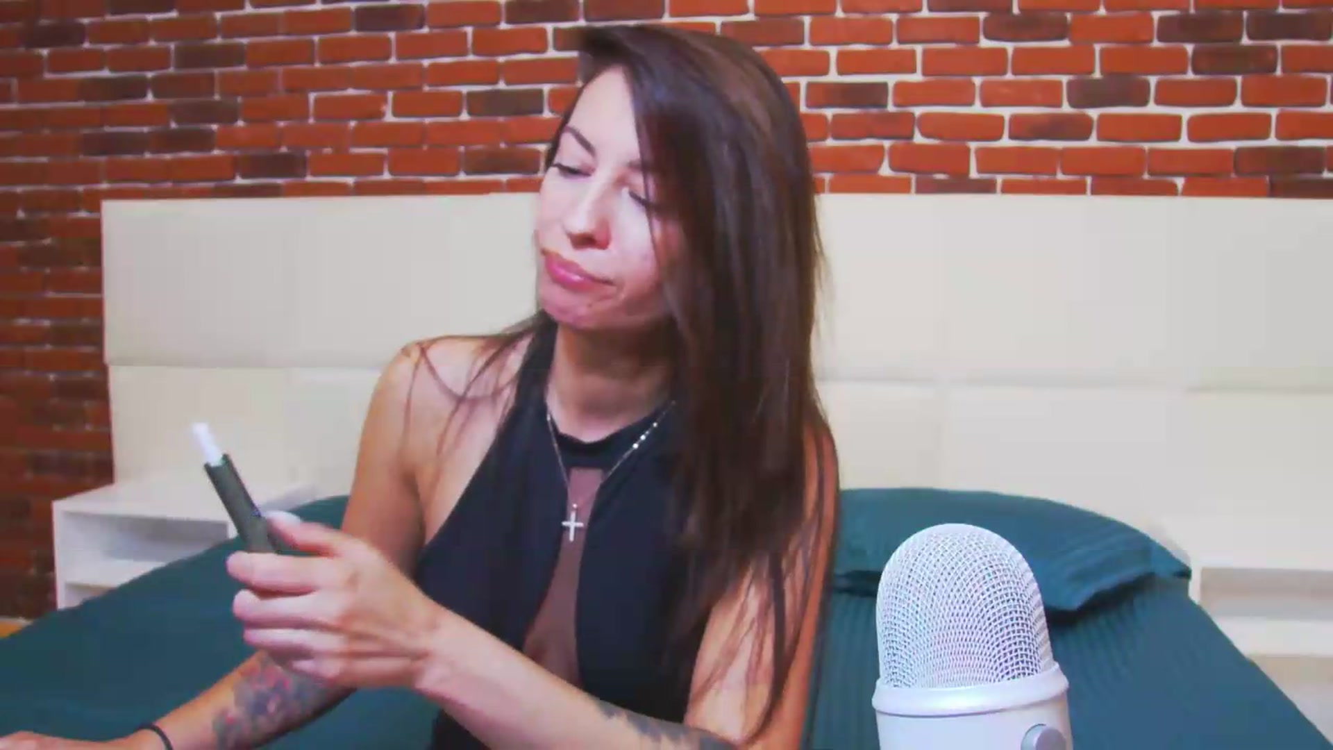 Gallery image thumbnail from PoxyVibe's myfreecams stream on, 06/10/2026, 14:59 image 13 of 20