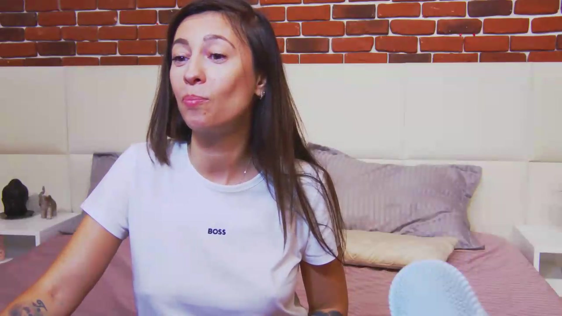 Gallery image thumbnail from PoxyVibe's myfreecams stream on, 06/29/2026, 19:23 image 19 of 20