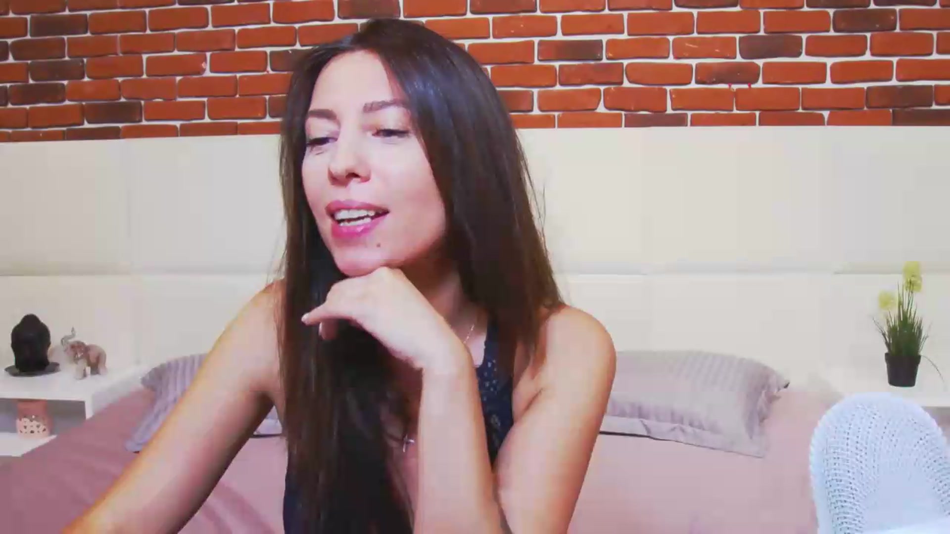 Gallery image thumbnail from PoxyVibe's myfreecams stream on, 07/06/2026, 15:28 image 19 of 20