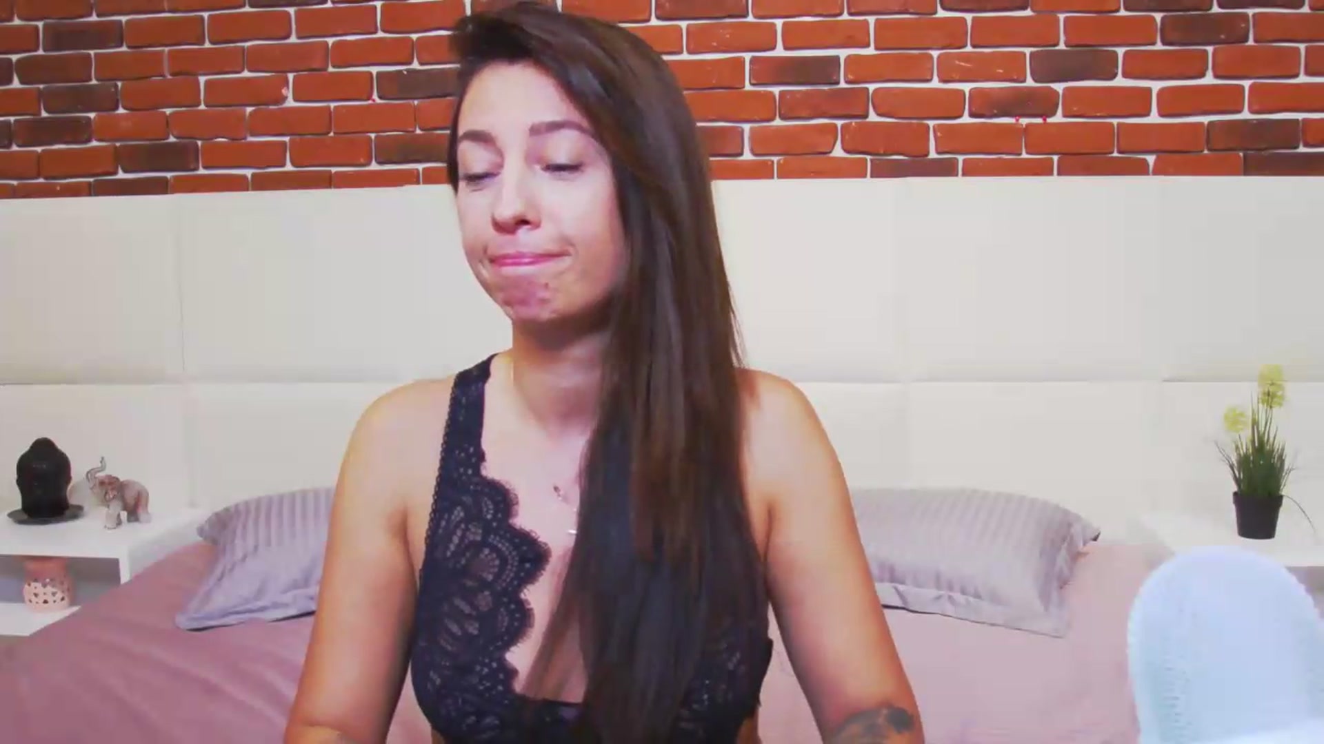 Gallery image thumbnail from PoxyVibe's myfreecams stream on, 07/06/2026, 15:28 image 9 of 20