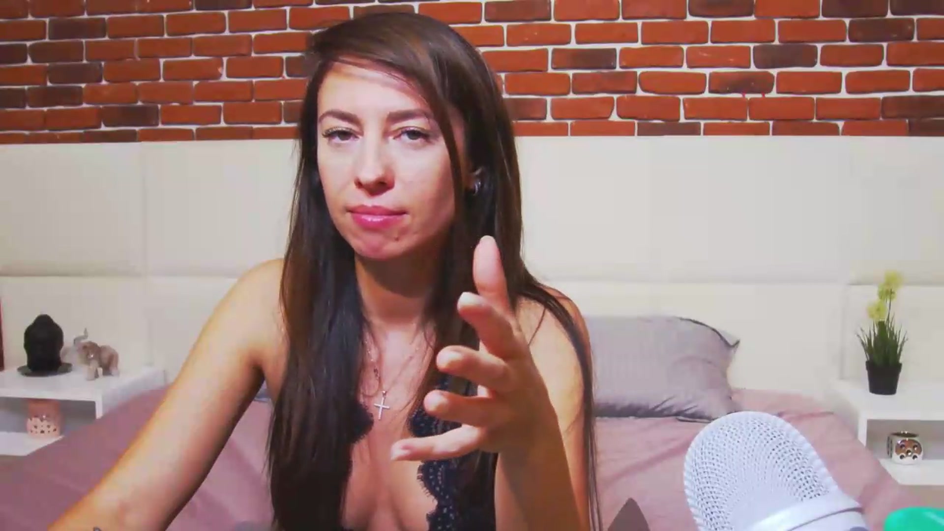 Gallery image thumbnail from PoxyVibe's myfreecams stream on, 07/06/2026, 18:53 image 6 of 20