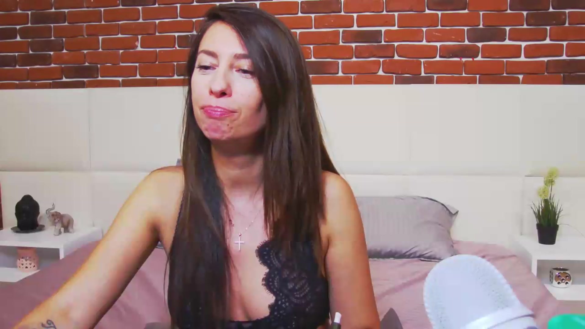 Gallery image thumbnail from PoxyVibe's myfreecams stream on, 07/06/2026, 18:53 image 3 of 20