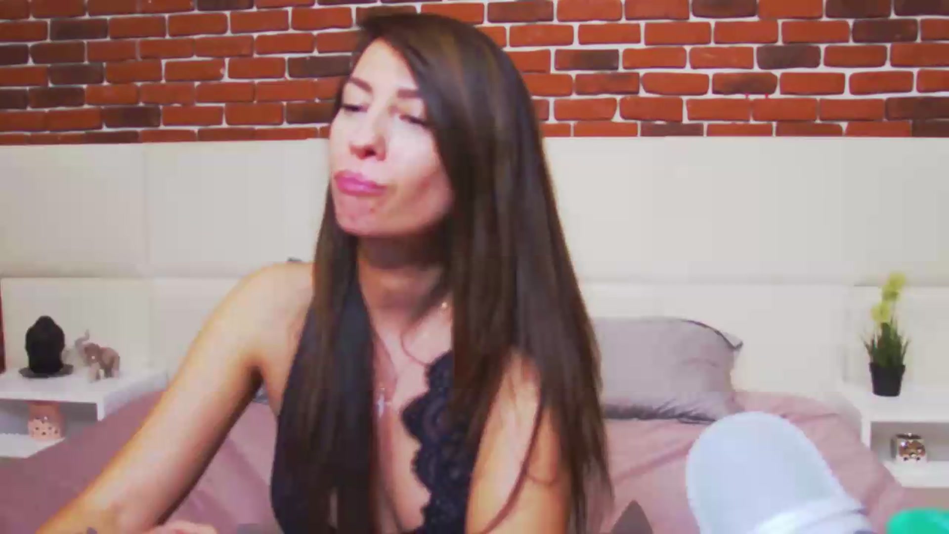 Gallery image thumbnail from PoxyVibe's myfreecams stream on, 07/06/2026, 18:53 image 7 of 20