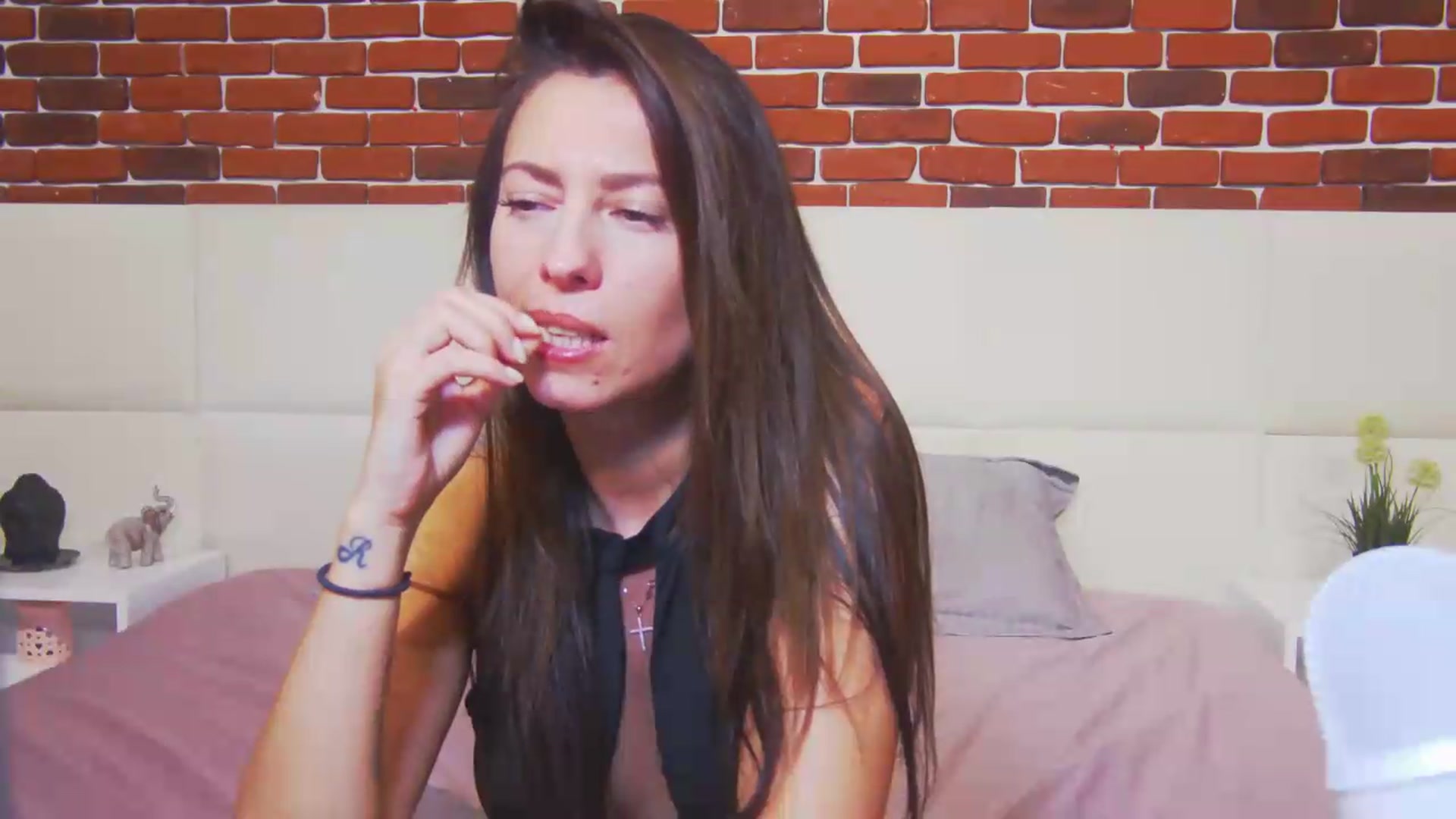 Gallery image thumbnail from PoxyVibe's myfreecams stream on, 07/08/2026, 19:15 image 9 of 20