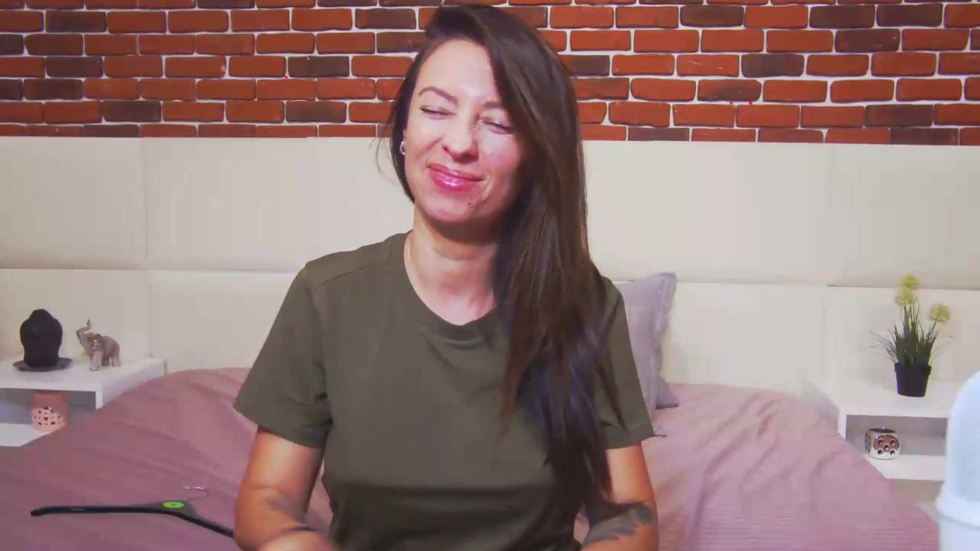 Gallery image thumbnail from PoxyVibe's myfreecams stream on, 07/09/2026, 19:18 image 20 of 20