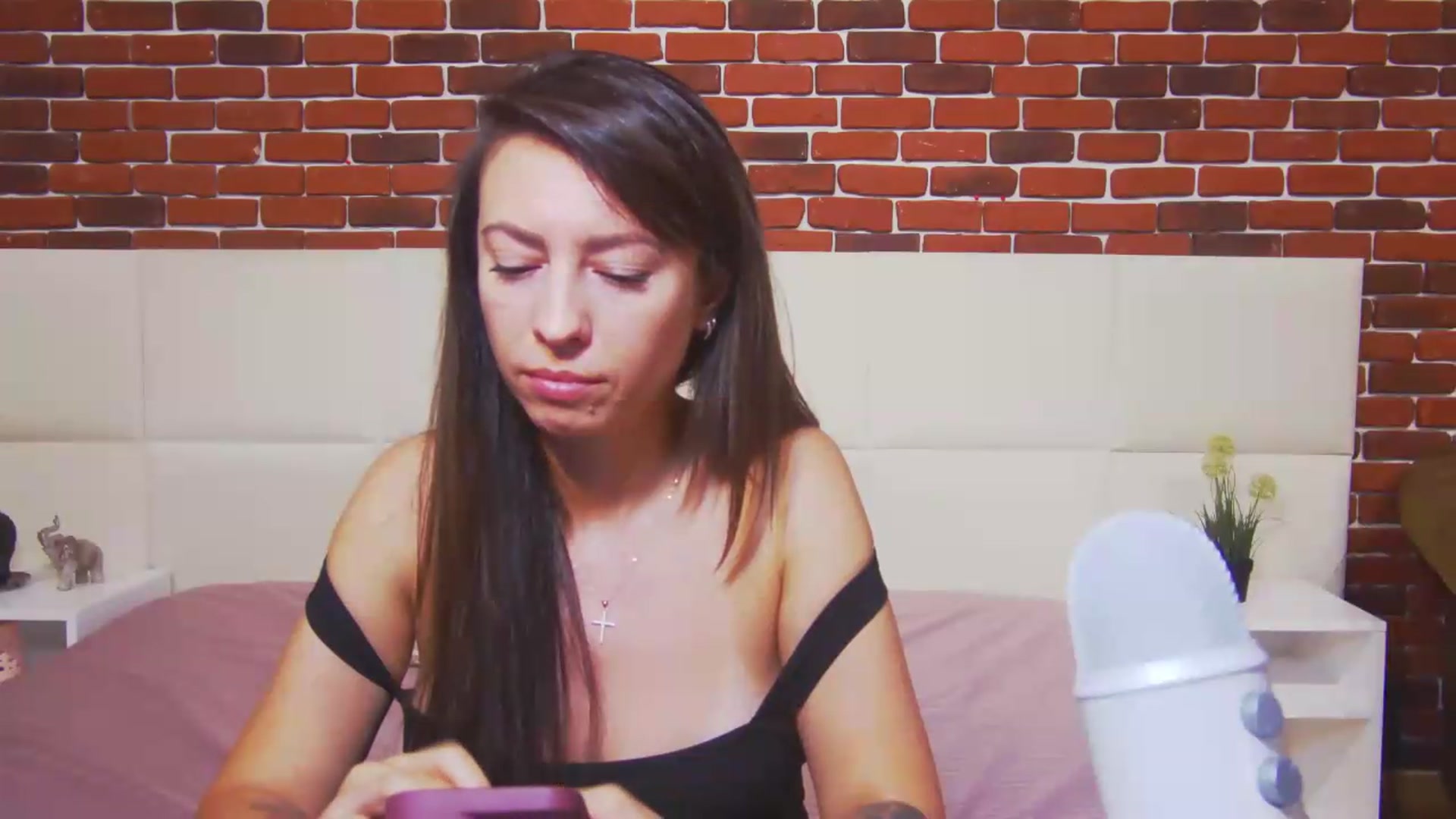 Gallery image thumbnail from PoxyVibe's myfreecams stream on, 07/10/2026, 15:13 image 9 of 20