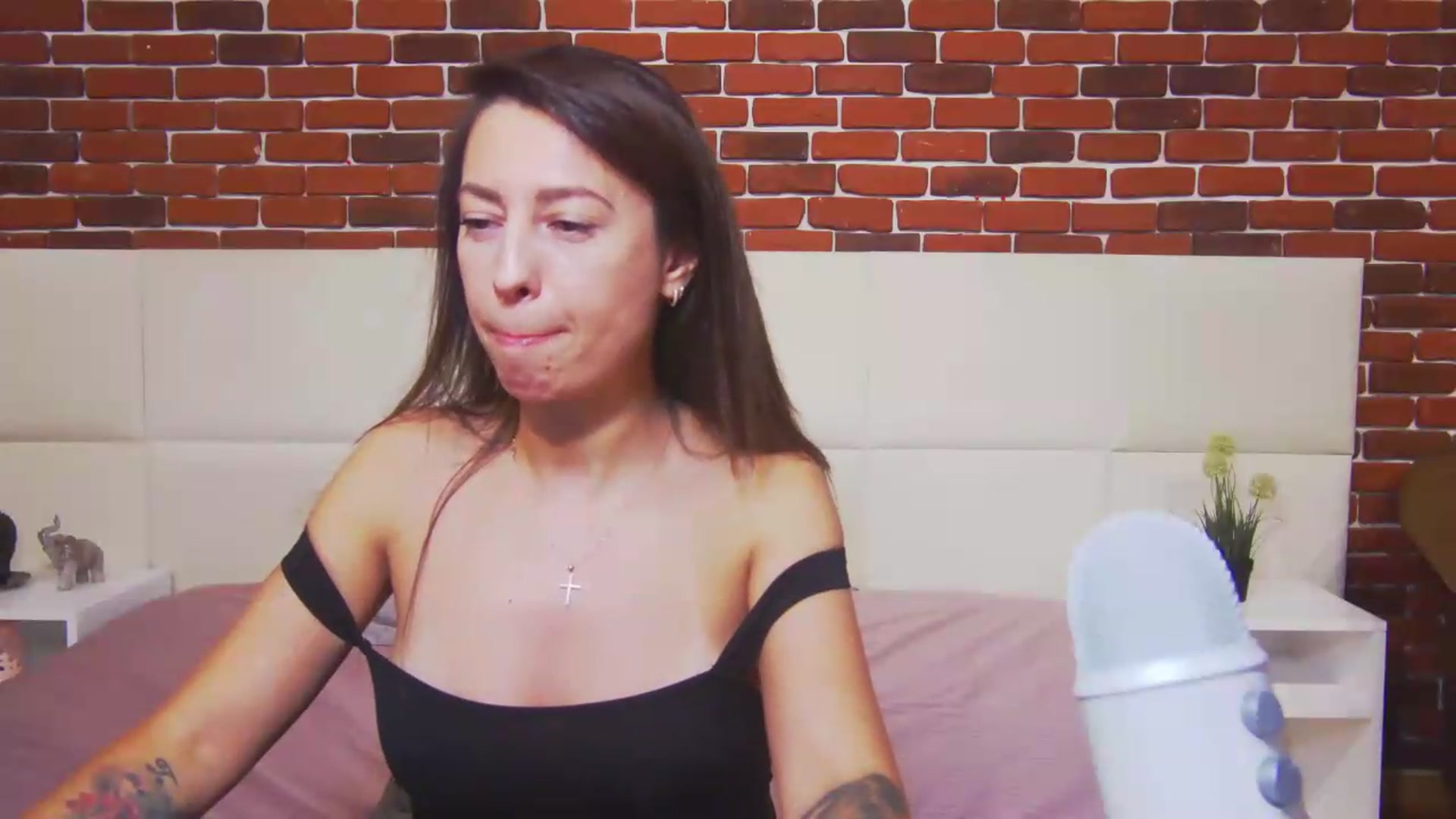 Gallery image thumbnail from PoxyVibe's myfreecams stream on, 07/10/2026, 15:13 image 4 of 20