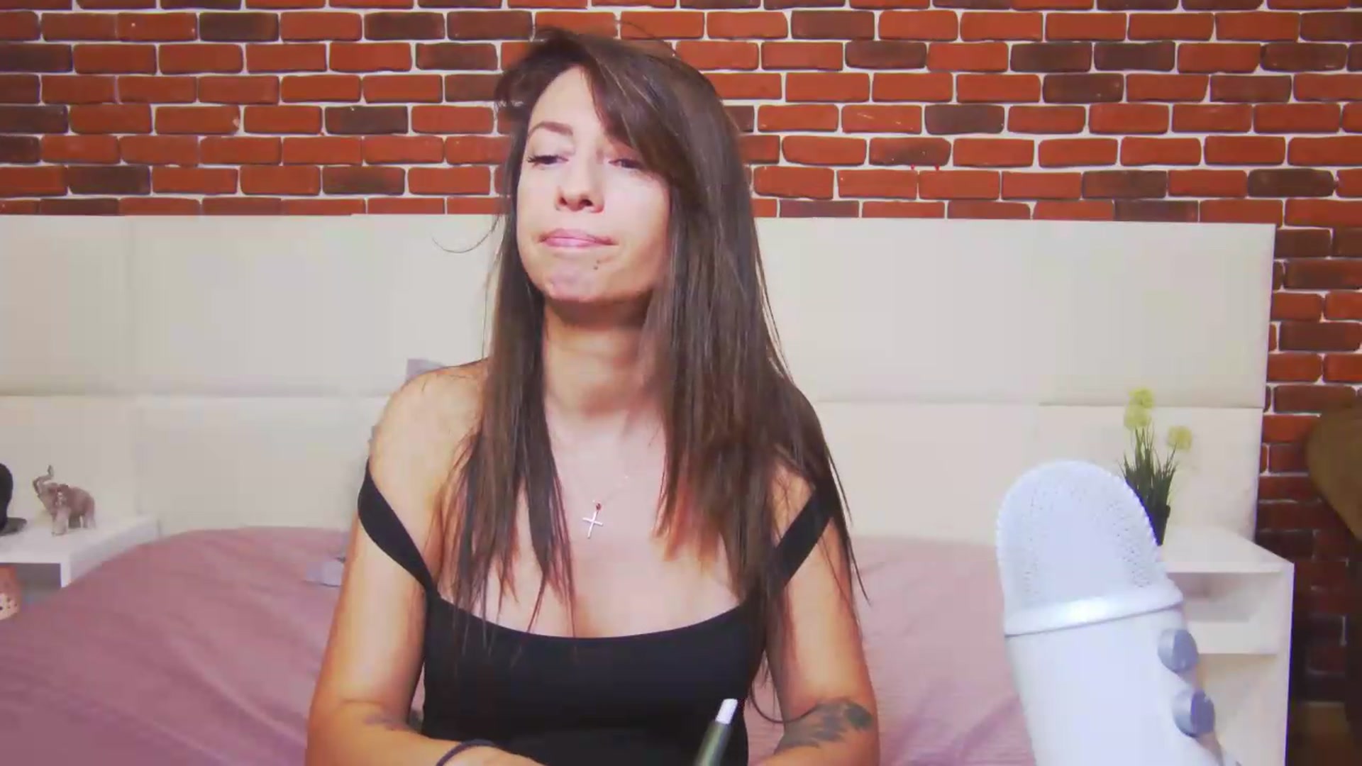 Gallery image thumbnail from PoxyVibe's myfreecams stream on, 07/10/2026, 15:13 image 18 of 20