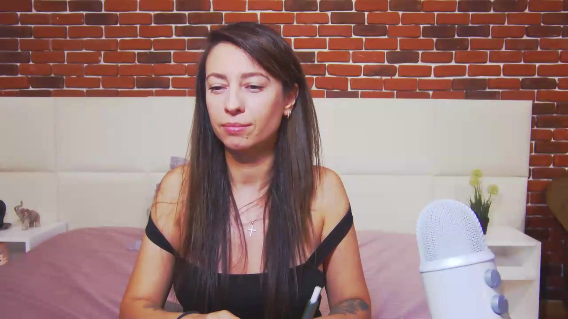 Gallery image thumbnail from PoxyVibe's myfreecams stream on, 07/10/2026, 15:13 image 7 of 20