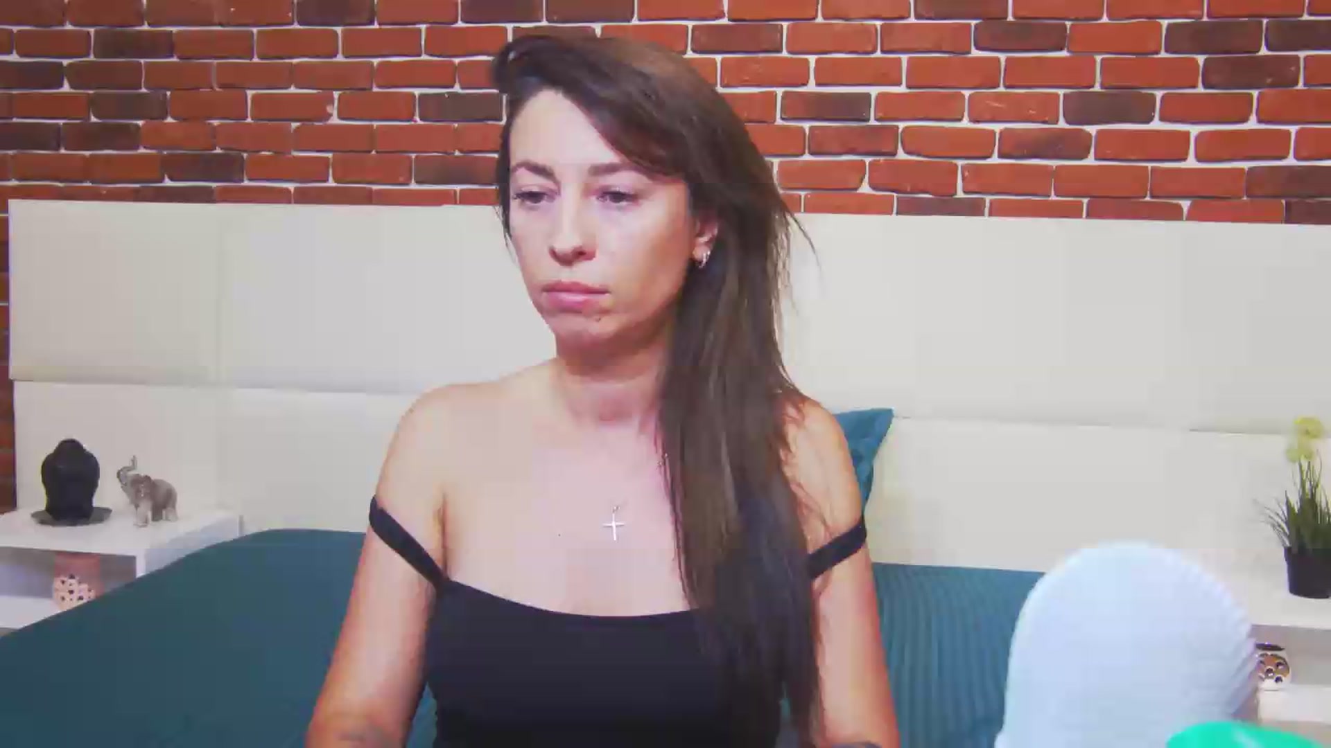 Gallery image thumbnail from PoxyVibe's myfreecams stream on, 07/14/2026, 15:00 image 16 of 20