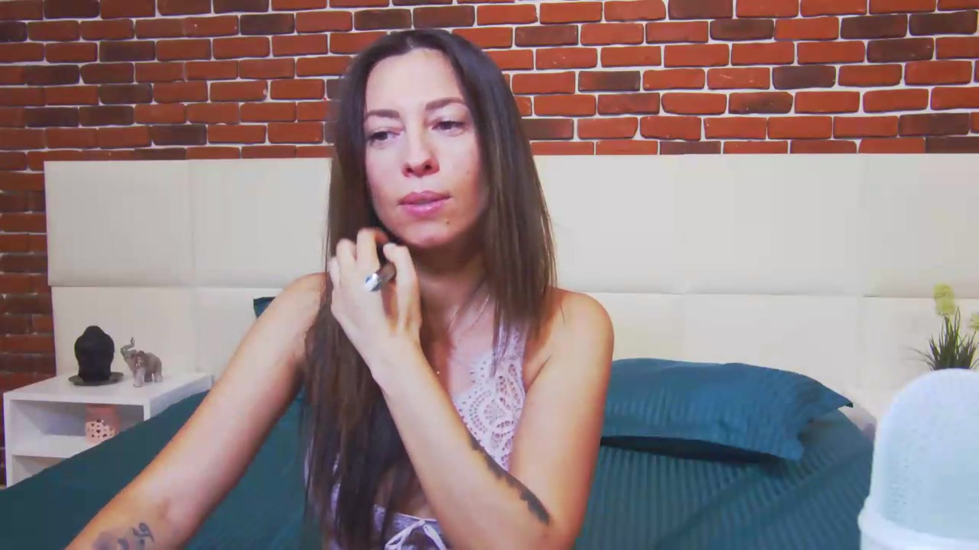 Gallery image thumbnail from PoxyVibe's myfreecams stream on, 07/16/2026, 15:10 image 9 of 20