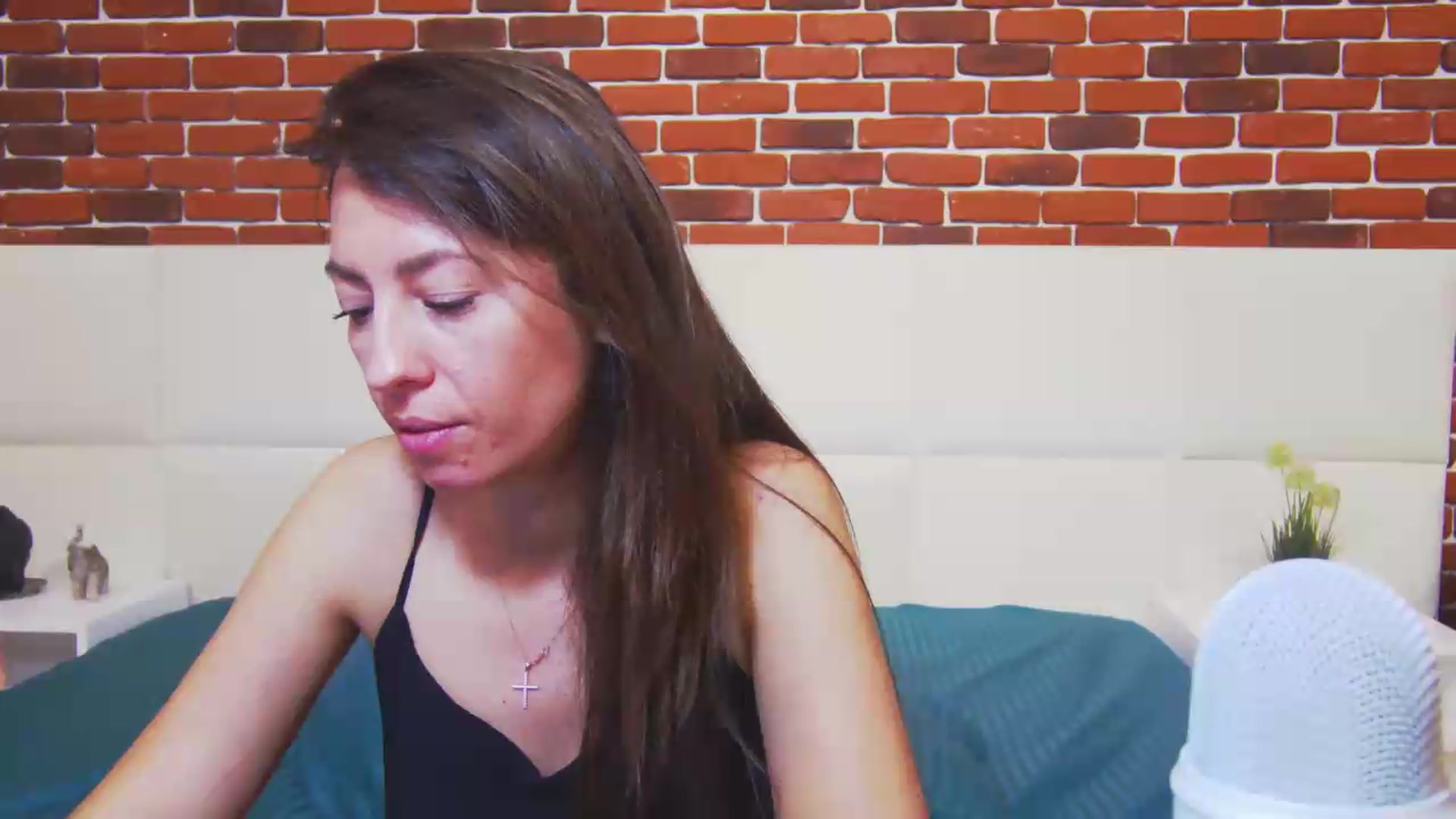 Gallery image thumbnail from PoxyVibe's myfreecams stream on, 07/21/2026, 15:00 image 16 of 20