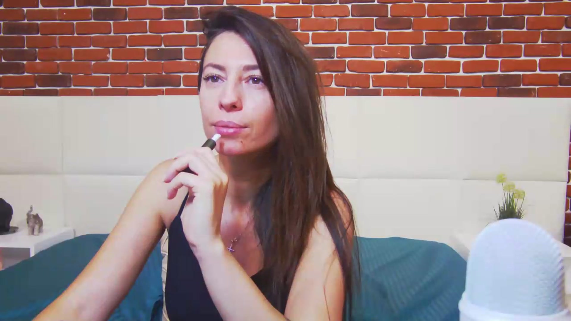 Gallery image thumbnail from PoxyVibe's myfreecams stream on, 07/21/2026, 15:00 image 12 of 20