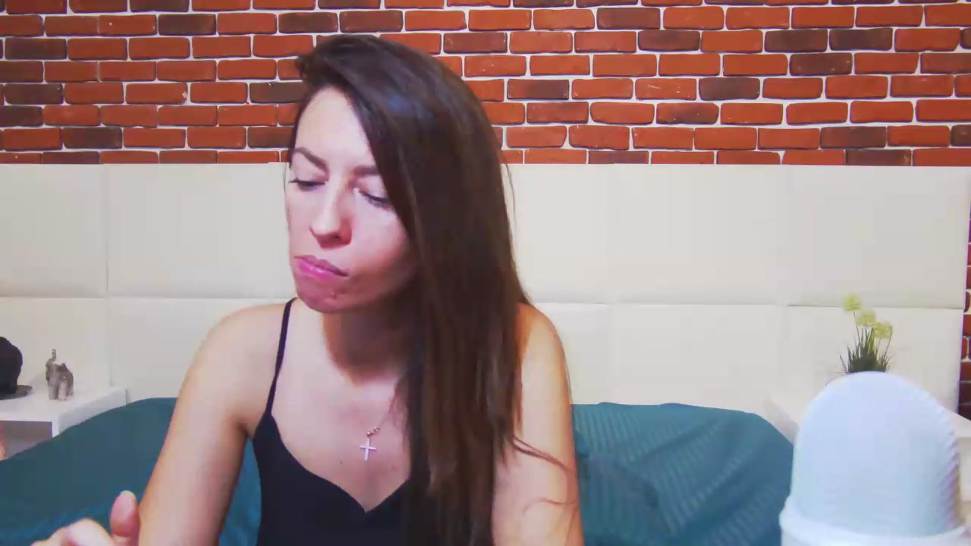 Gallery image thumbnail from PoxyVibe's myfreecams stream on, 07/21/2026, 15:00 image 15 of 20