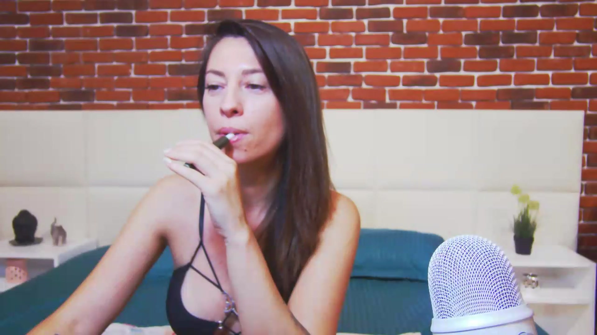 Gallery image thumbnail from PoxyVibe's myfreecams stream on, 07/22/2026, 15:17 image 3 of 20