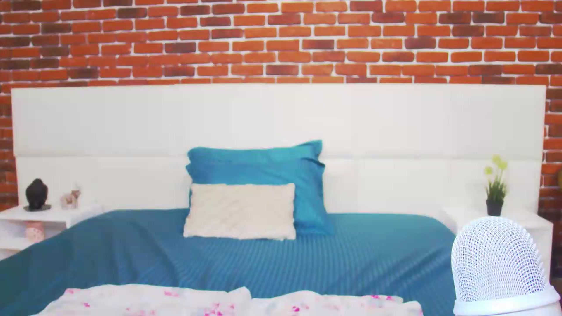 Gallery image thumbnail from PoxyVibe's myfreecams stream on, 07/24/2026, 15:03 image 12 of 20