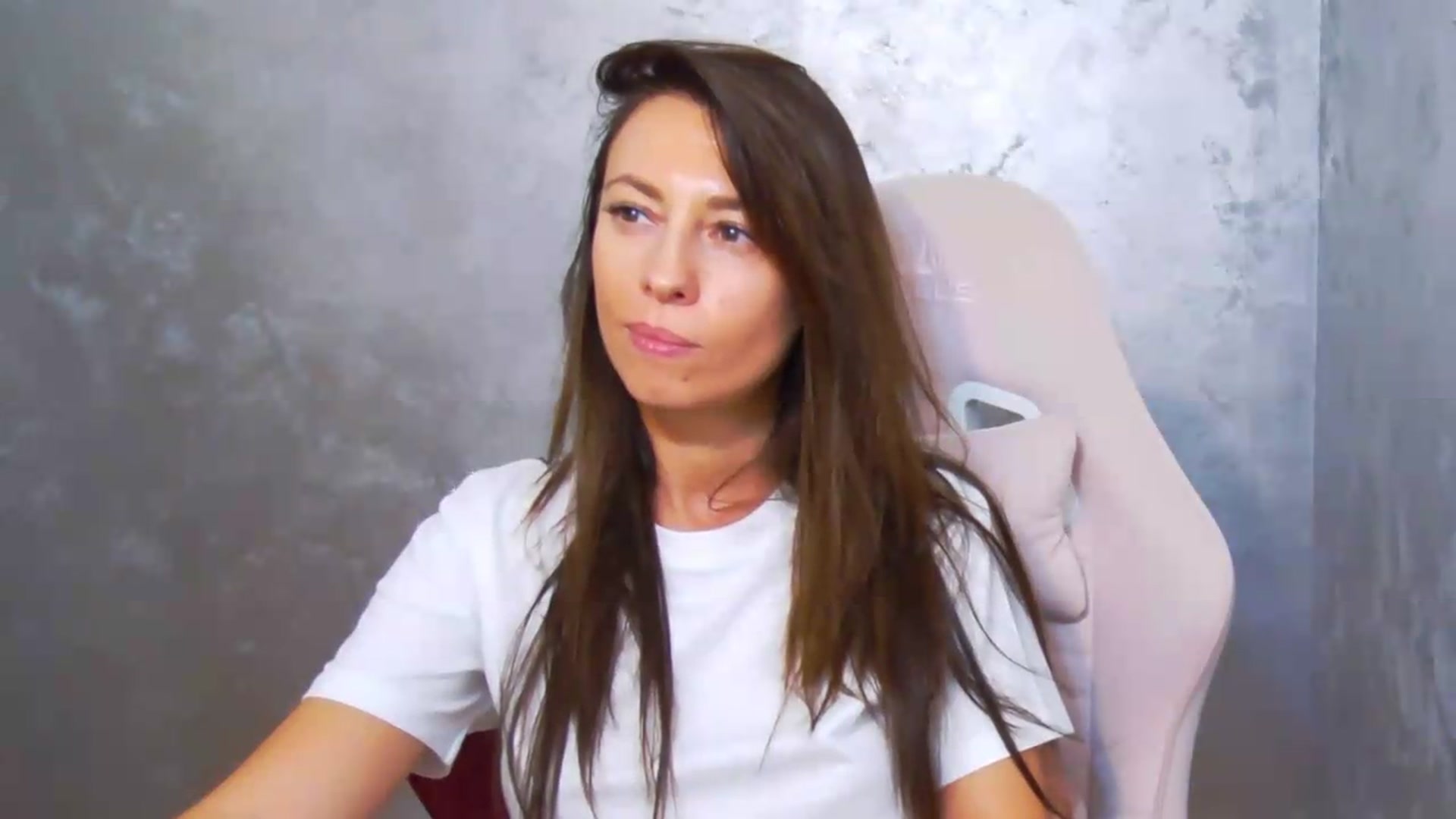 Gallery image thumbnail from PoxyVibe's myfreecams stream on, 07/28/2026, 15:23 image 4 of 20