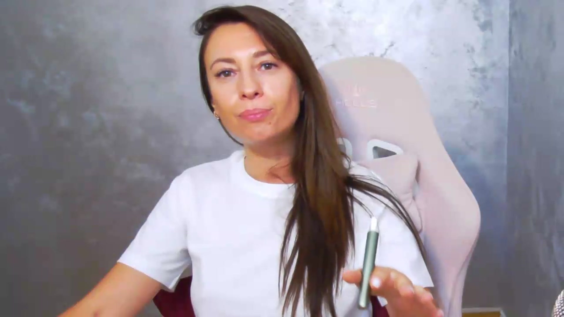 Gallery image thumbnail from PoxyVibe's myfreecams stream on, 07/28/2026, 15:23 image 6 of 20