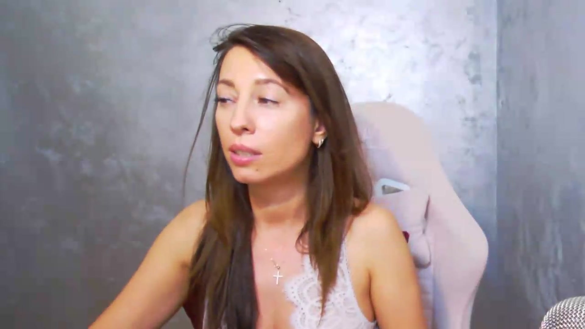 Gallery image thumbnail from PoxyVibe's myfreecams stream on, 07/28/2026, 17:14 image 18 of 20