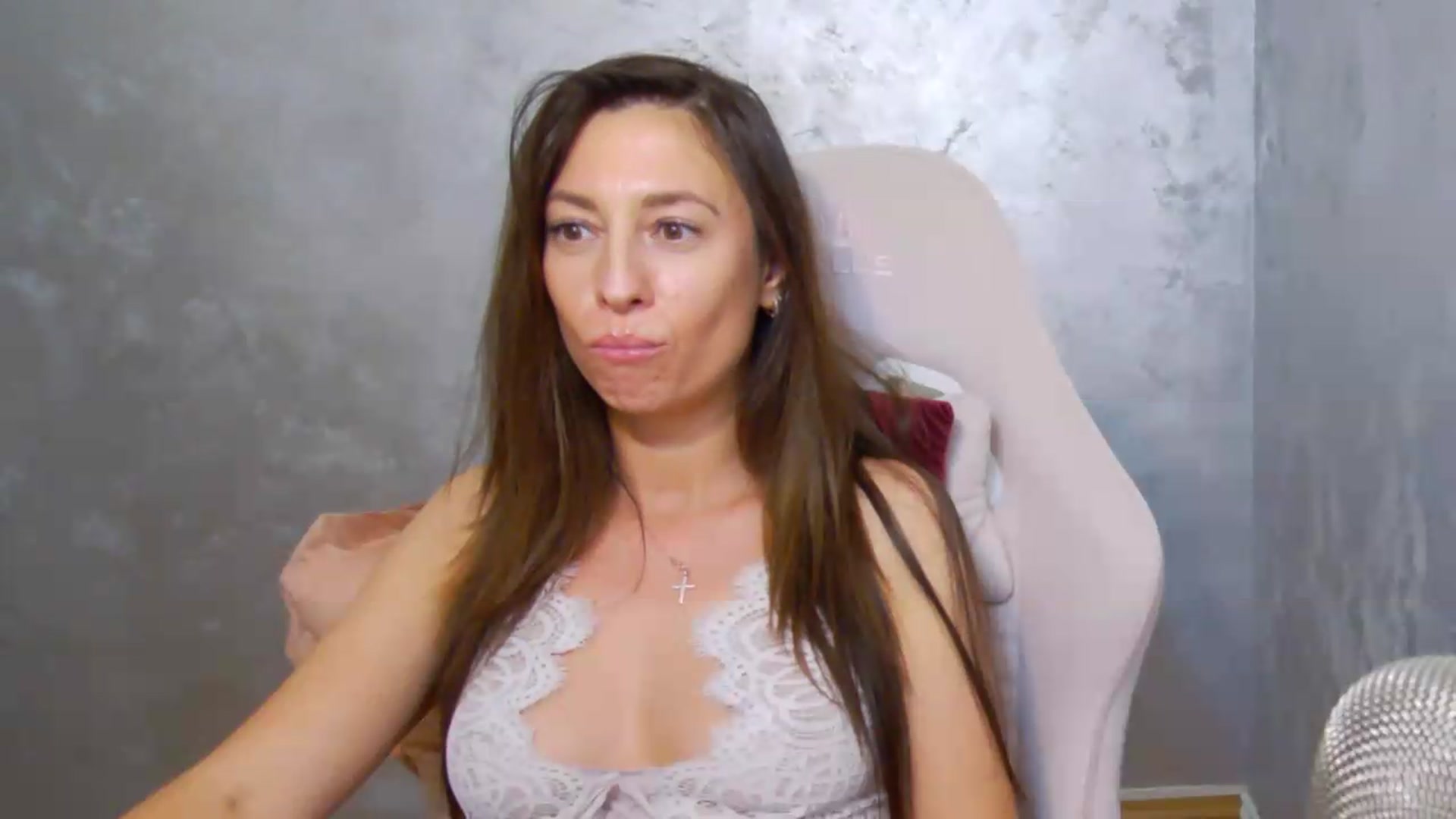 Gallery image thumbnail from PoxyVibe's myfreecams stream on, 07/28/2026, 19:23 image 10 of 20