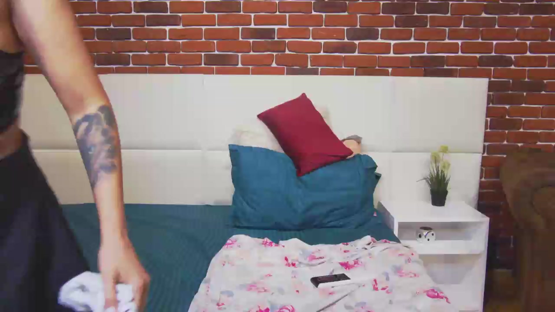 Gallery image thumbnail from PoxyVibe's myfreecams stream on, 08/05/2026, 19:20 image 19 of 20