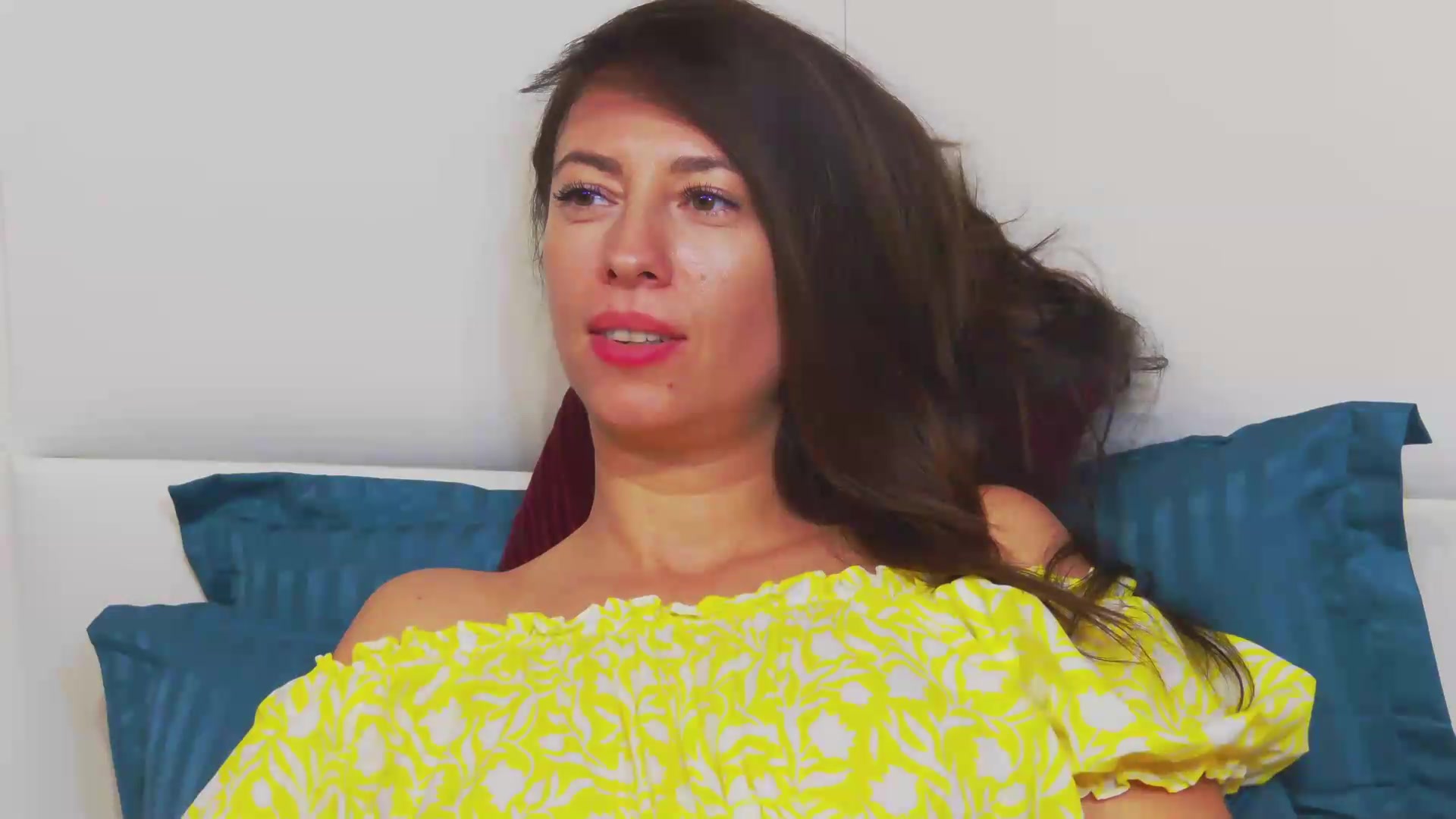 Gallery image thumbnail from PoxyVibe's myfreecams stream on, 08/12/2026, 19:22 image 17 of 20