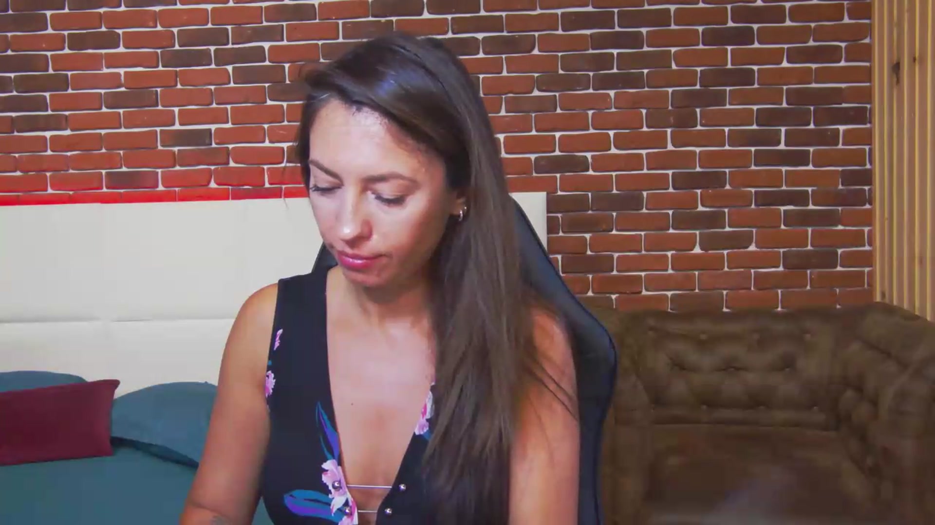 Gallery image thumbnail from PoxyVibe's myfreecams stream on, 08/24/2026, 15:05 image 4 of 20
