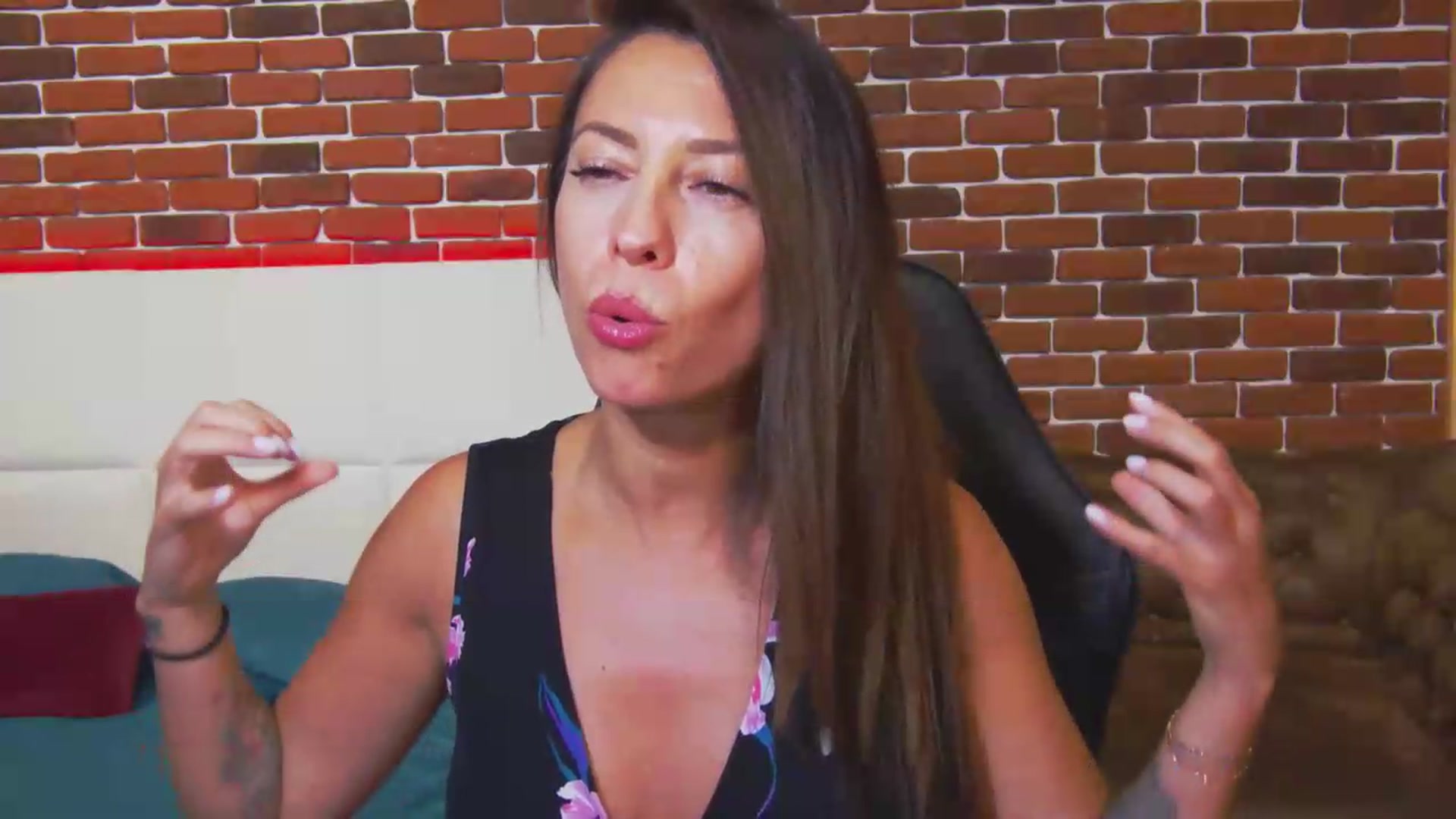 Gallery image thumbnail from PoxyVibe's myfreecams stream on, 08/24/2026, 19:33 image 2 of 20