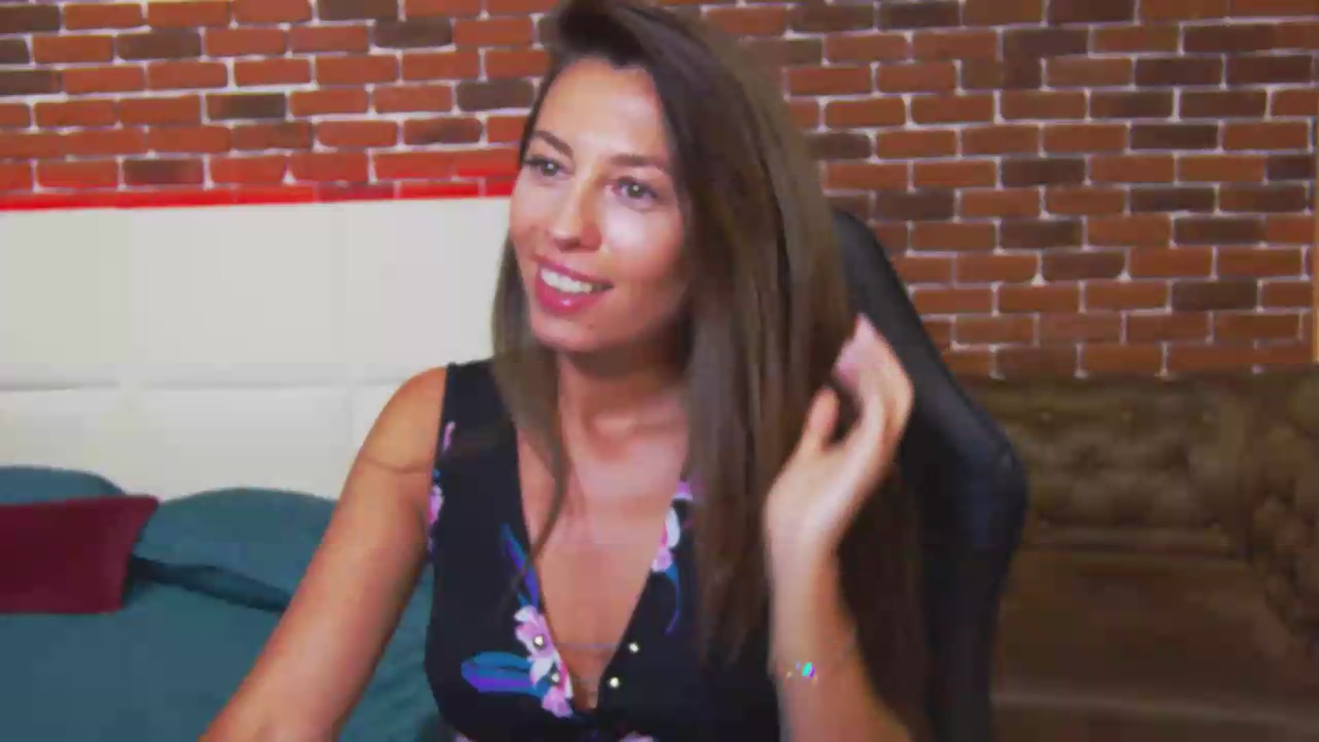 Gallery image thumbnail from PoxyVibe's myfreecams stream on, 08/24/2026, 19:33 image 13 of 20