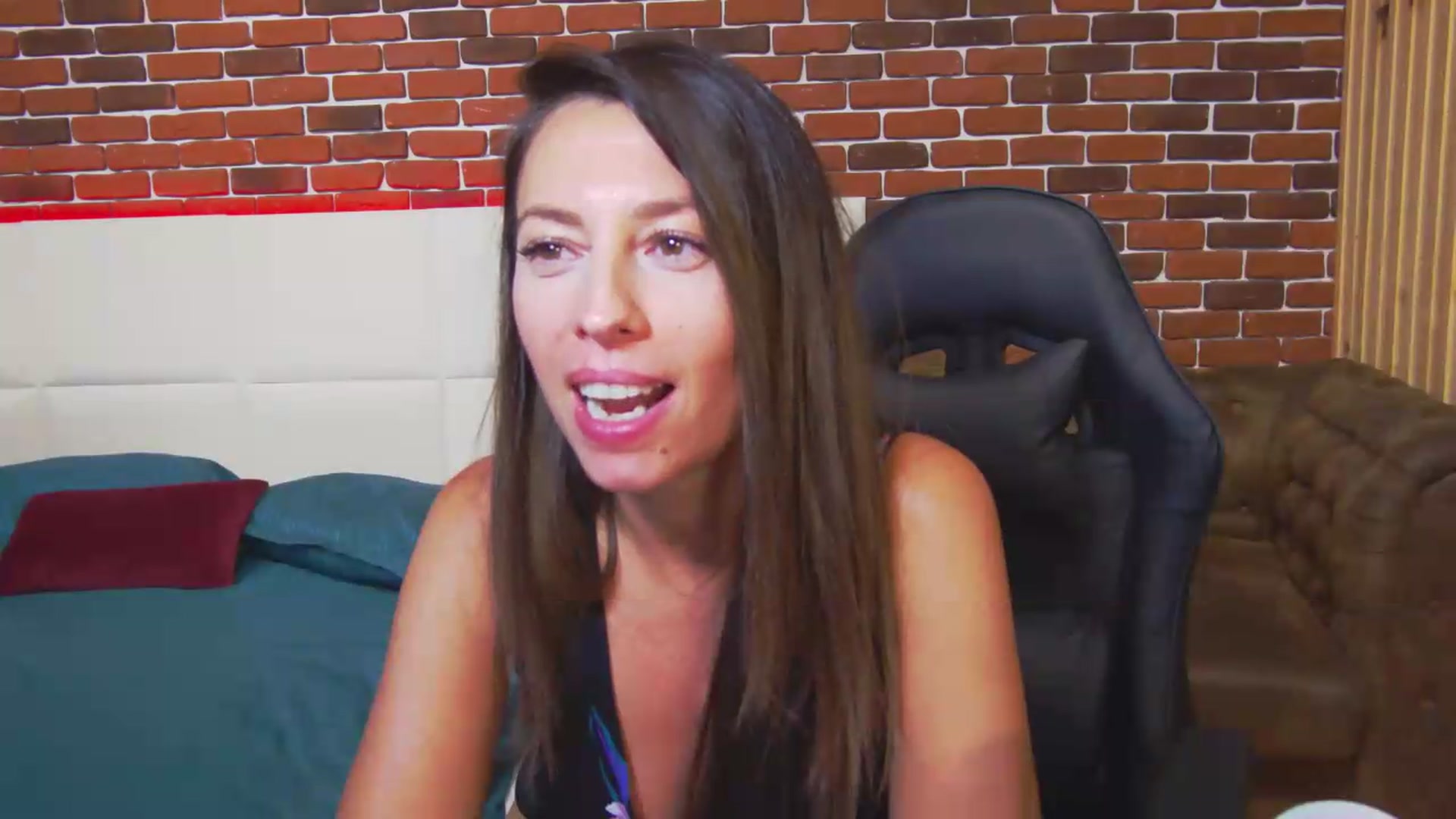Gallery image thumbnail from PoxyVibe's myfreecams stream on, 08/24/2026, 19:33 image 19 of 20