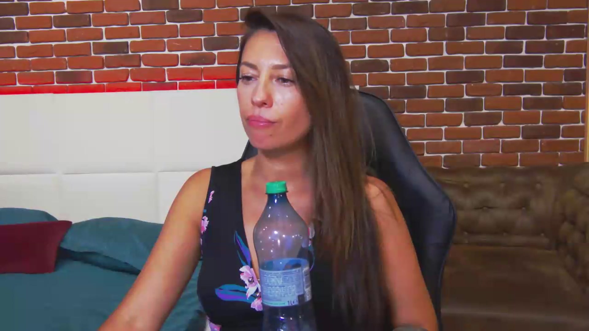Gallery image thumbnail from PoxyVibe's myfreecams stream on, 08/24/2026, 19:33 image 15 of 20