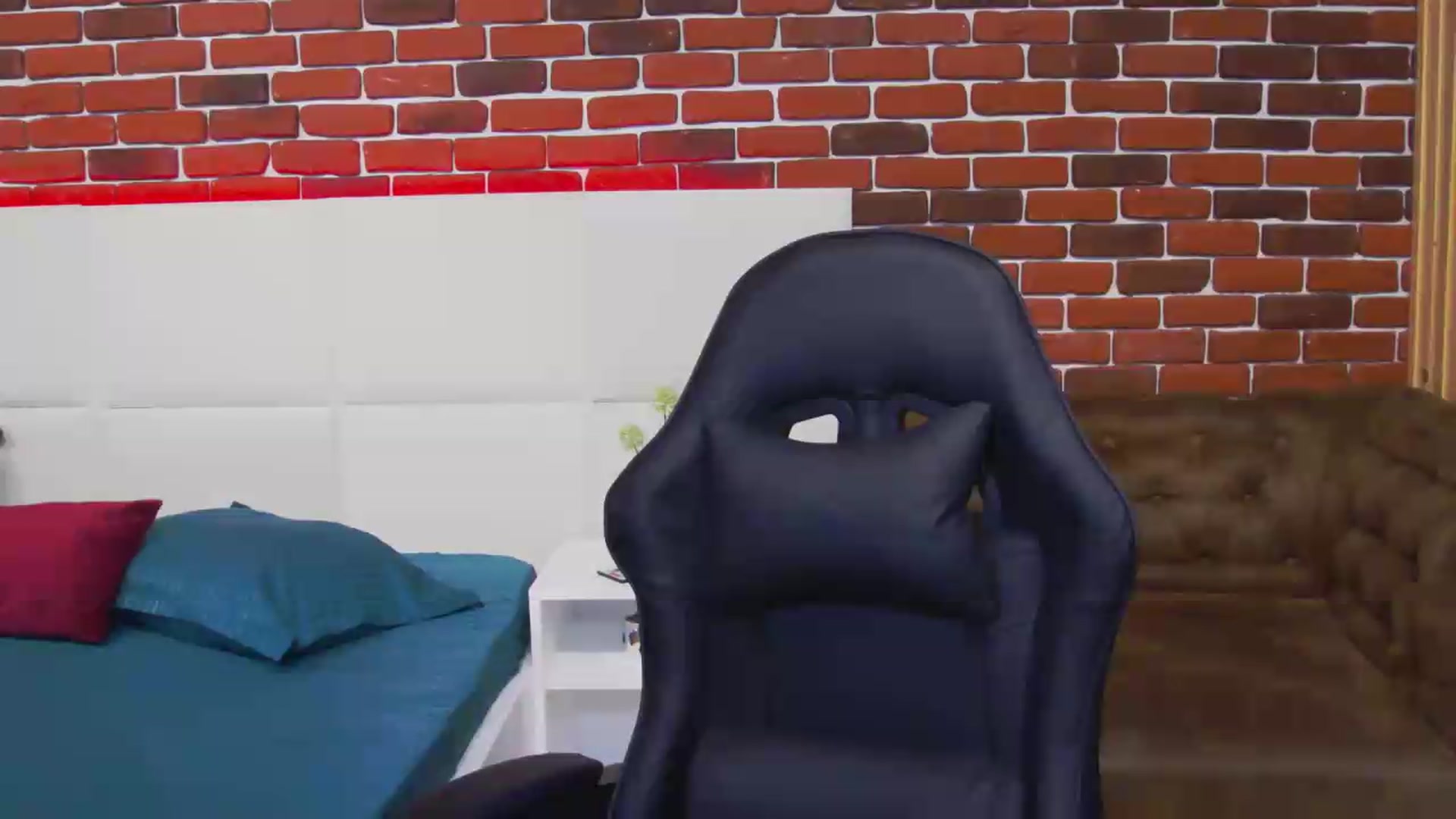 Gallery image thumbnail from PoxyVibe's myfreecams stream on, 08/26/2026, 18:12 image 20 of 20