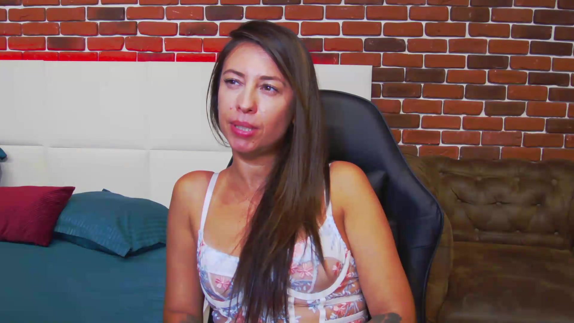 Gallery image thumbnail from PoxyVibe's myfreecams stream on, 08/26/2026, 18:56 image 14 of 20