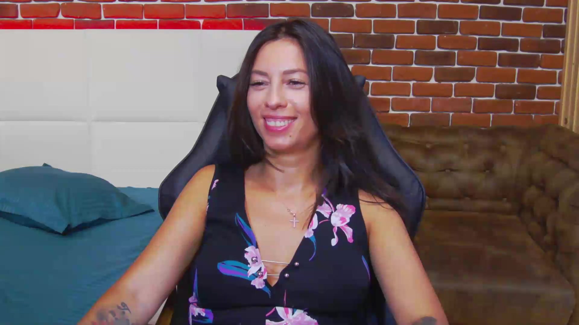 Gallery image thumbnail from PoxyVibe's myfreecams stream on, 08/27/2026, 14:57 image 16 of 20