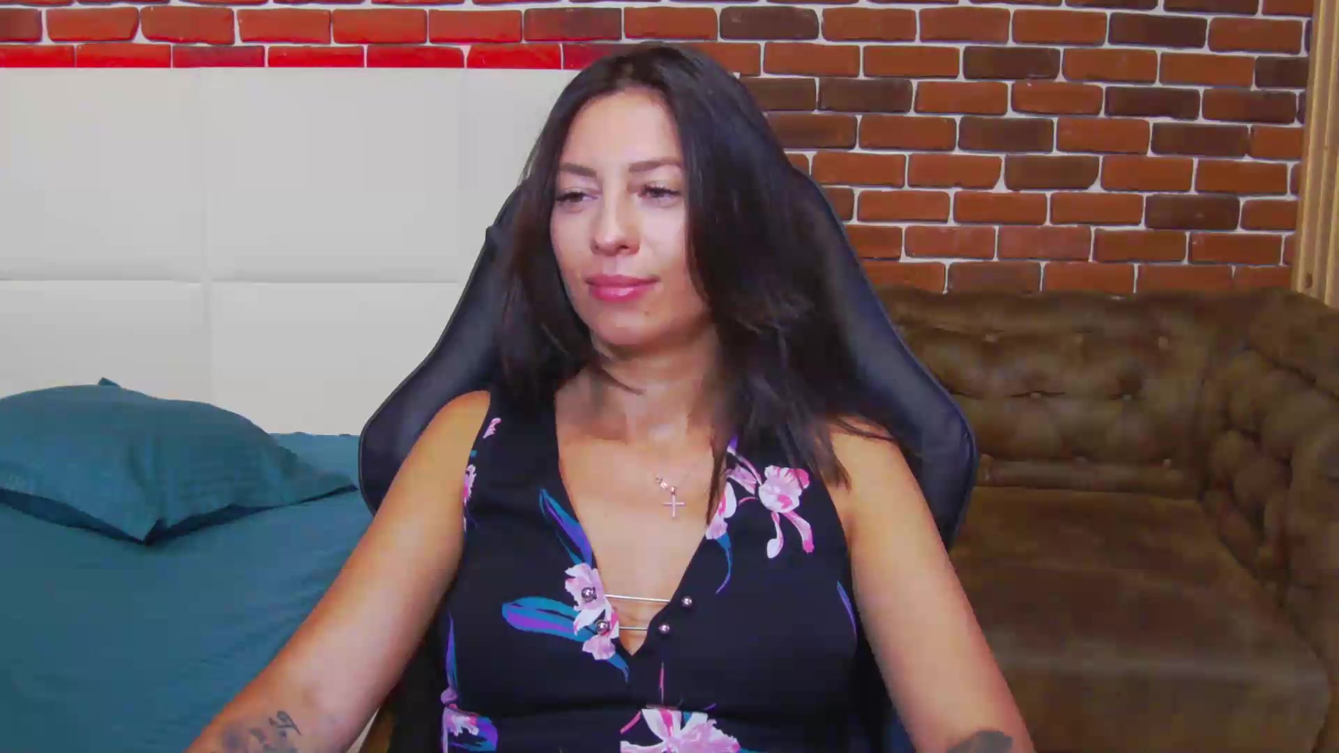 Gallery image thumbnail from PoxyVibe's myfreecams stream on, 08/27/2026, 14:57 image 17 of 20
