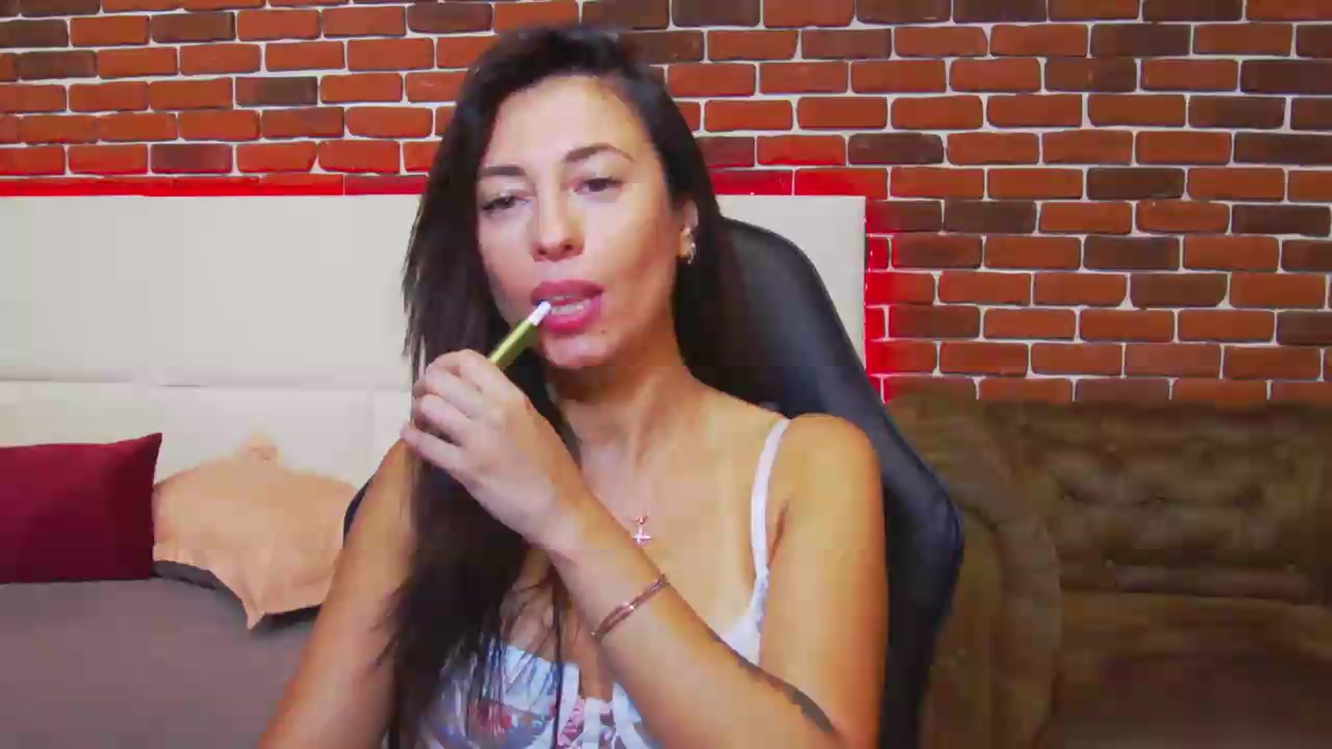 Gallery image thumbnail from PoxyVibe's myfreecams stream on, 08/31/2026, 18:32 image 2 of 20