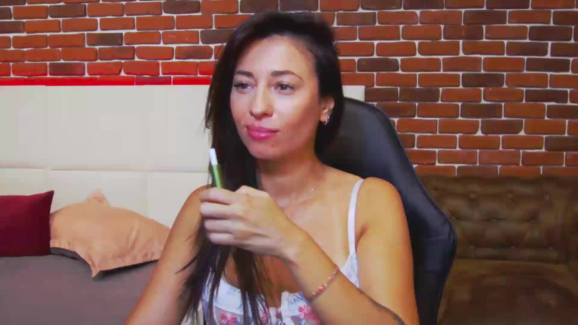 Gallery image thumbnail from PoxyVibe's myfreecams stream on, 08/31/2026, 19:20 image 15 of 20