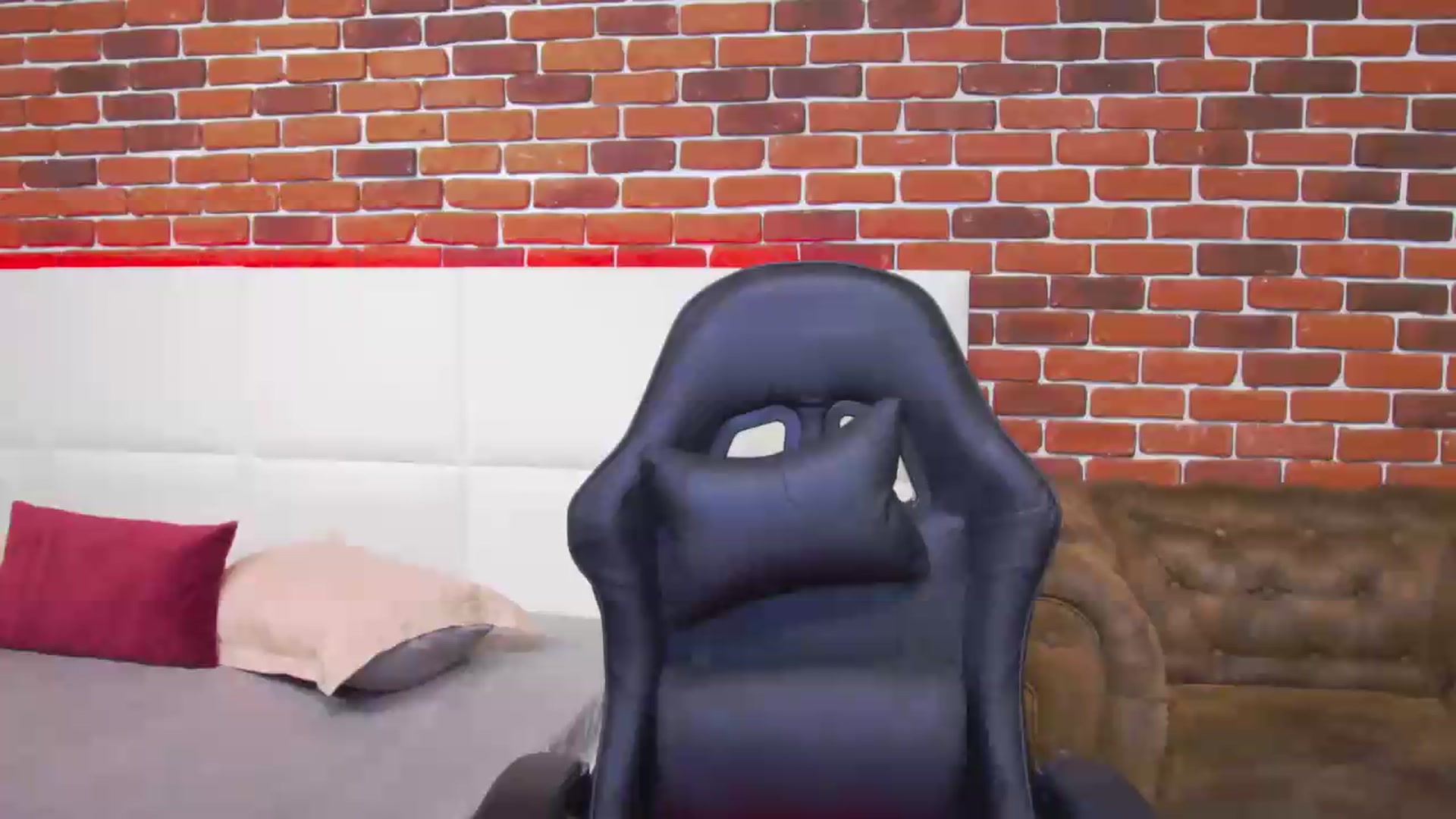 Gallery image thumbnail from PoxyVibe's myfreecams stream on, 09/01/2026, 17:40 image 1 of 20