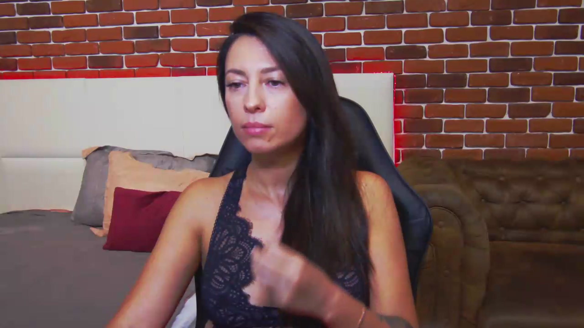 Gallery image thumbnail from PoxyVibe's myfreecams stream on, 09/04/2026, 15:32 image 16 of 20