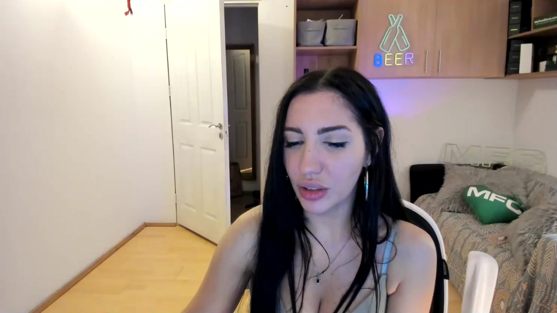 Gallery image thumbnail from Pr1nc3ss_'s myfreecams stream on, 12/06/2025, 11:03 image 11 of 20