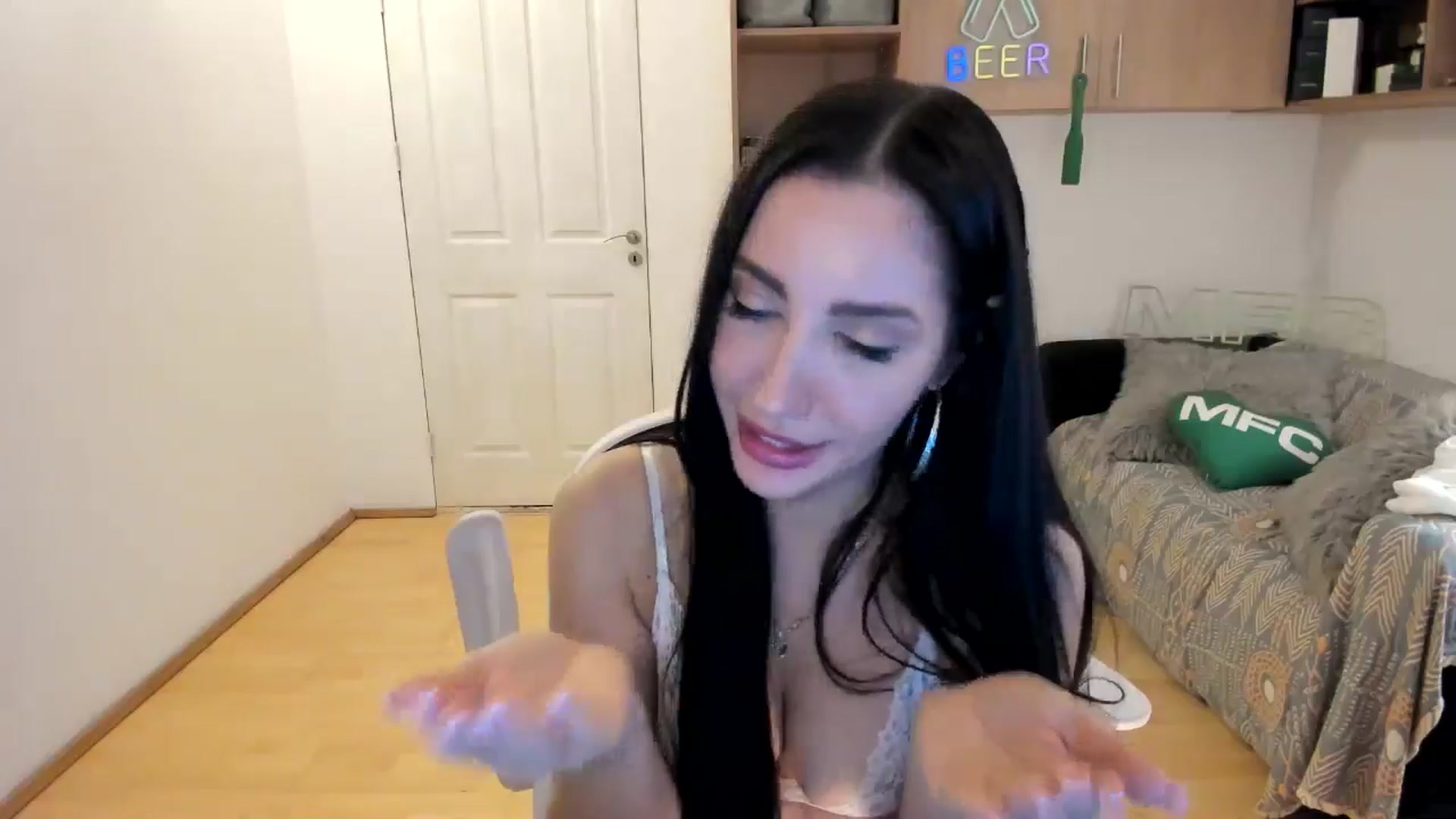 Gallery image thumbnail from Pr1nc3ss_'s myfreecams stream on, 12/07/2025, 11:05 image 13 of 20