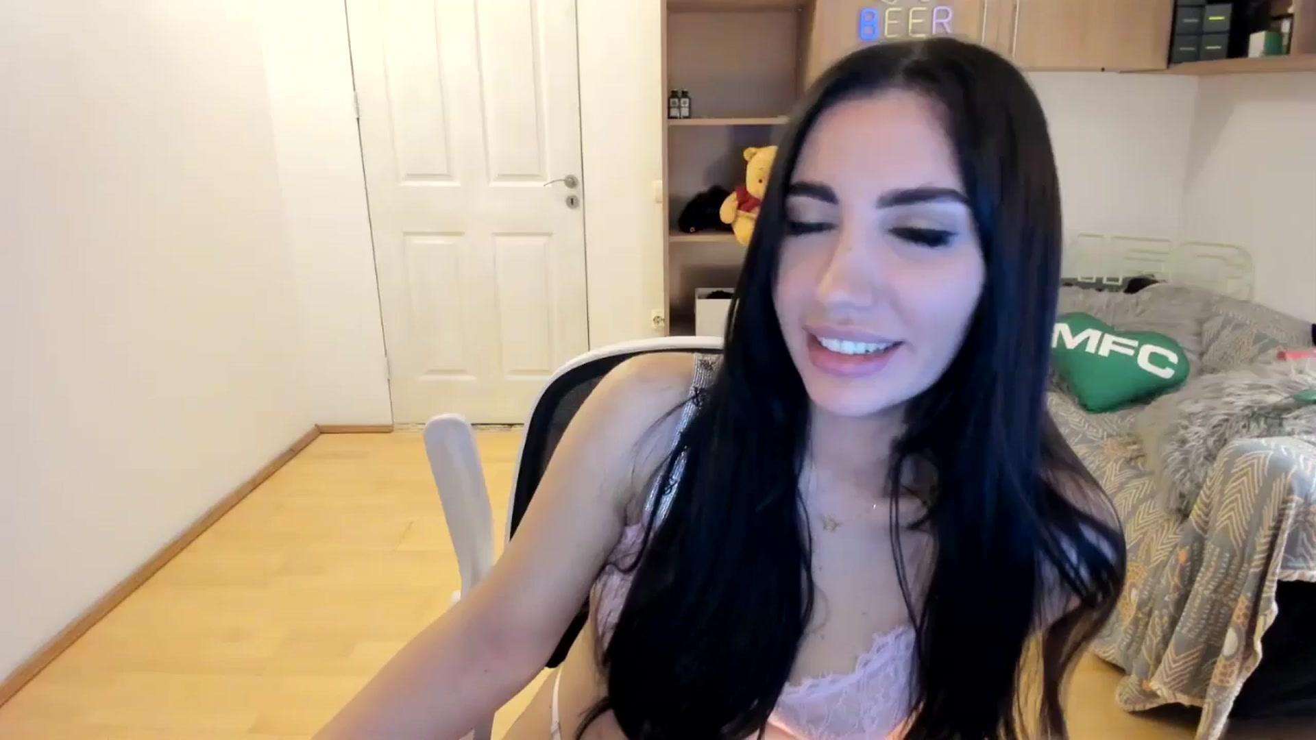 Gallery image thumbnail from Pr1nc3ss_'s myfreecams stream on, 12/14/2025, 09:32 image 18 of 20